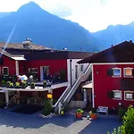 Chalé Austria, Famous Areas Around Us, 15 Min To Salzburg City, Direct Mountain View, Up To 10 People Golling an der Salzach