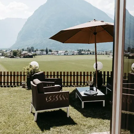 Dağ evi Hunter's Chalet: Mountain View Retreat With Garden & Free Amenities Golling an der Salzach