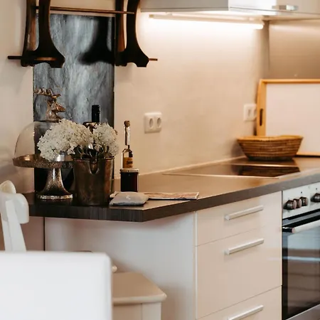 Hunter's Chalet: Mountain View Retreat With Garden & Free Amenities Dağ evi Golling an der Salzach