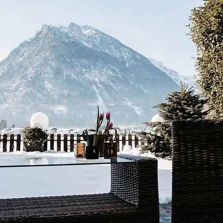 Austria, Famous Areas Around Us, 15 Min To Salzburg City, Direct Mountain View, Up To 10 People Alpesi faház
